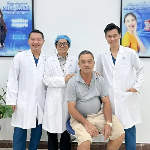 Nha khoa Việt Mỹ Tiên phong ứng dụng công nghệ 4.0 trong thăm khám và điều trị